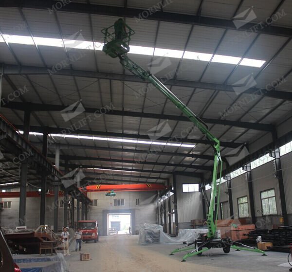 hydraulic trailing boom lift