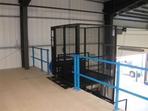 Cargo lift explosion-proof