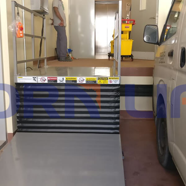Customized hydraulic lift table installed in dubai