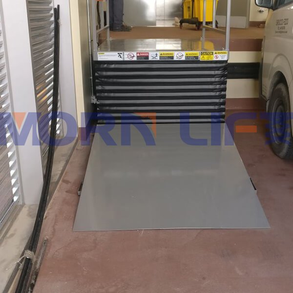 Customized scissor lift table installed in dubai