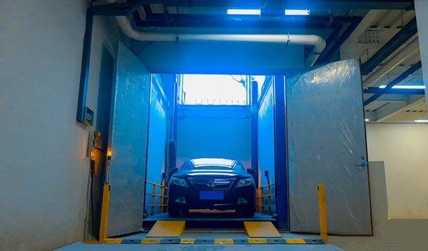 Read more about the article The Appropriate Way of Using Vehicle Lift