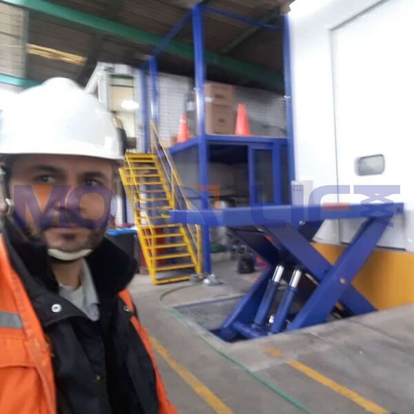 hydraulic lift table in peru