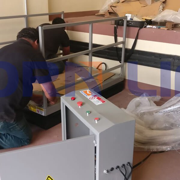 hydraulic lift table