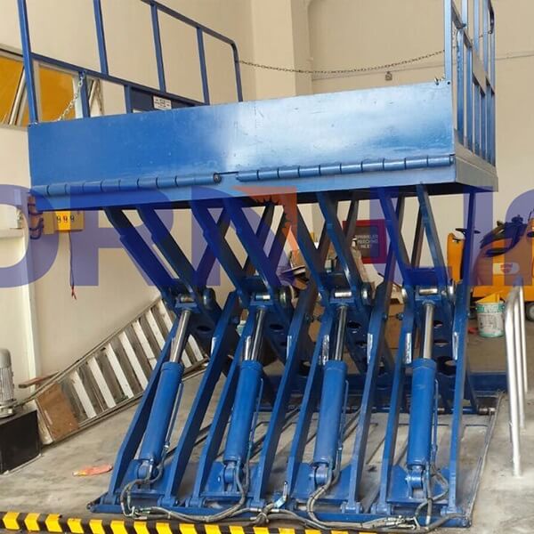 hydraulic scissor lift in singapore