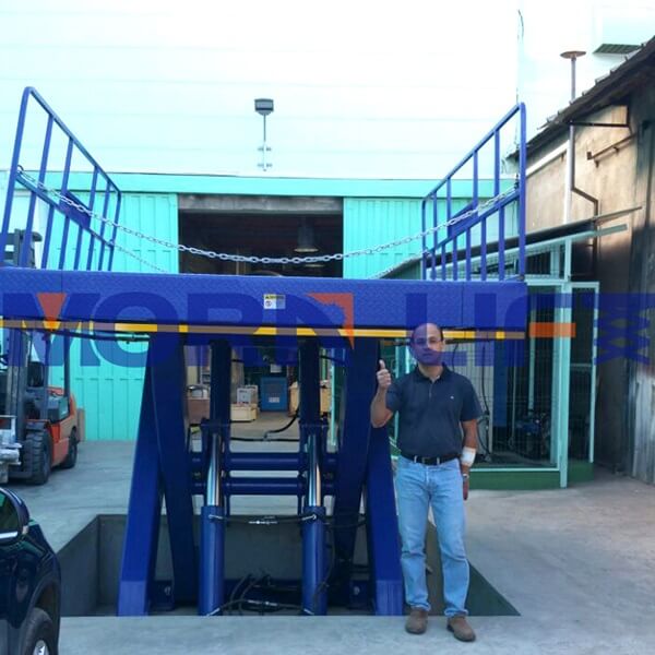 hydraulic sicssor lift in Madagascar