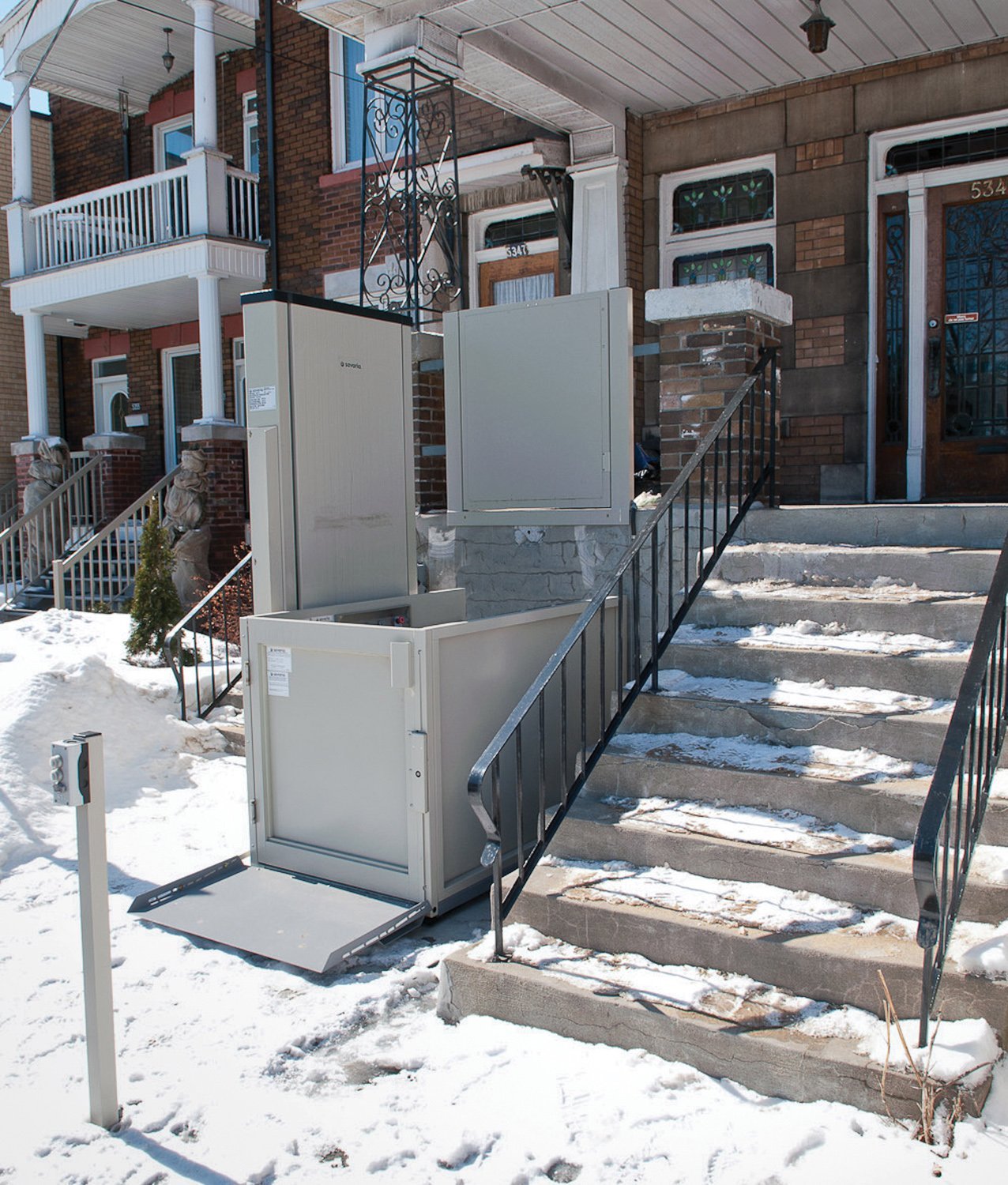 3 Safety Instructions on Installing and Operating a Hydraulic Wheelchair Lift for Home - MORN LIFT outdoor wheelchair lift