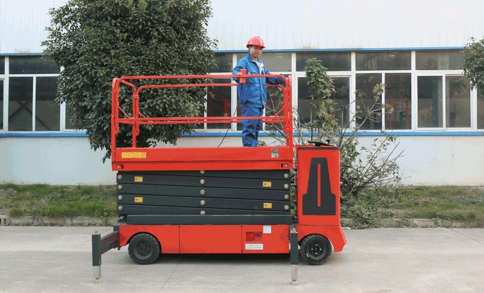 STEERING SCISSOR LIFT