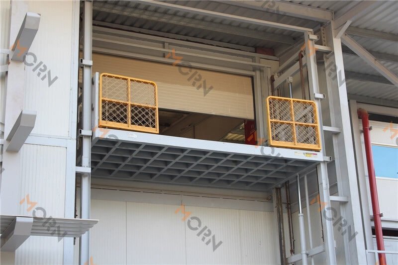 warehouse elevator lift