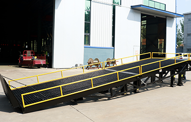 SECTIONAL LOADING RAMP 3
