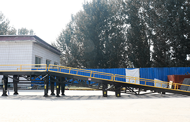 SECTIONAL LOADING RAMP 4