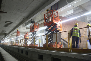 small scissor lift for indoor use10