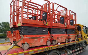 small scissor lift for indoor use12