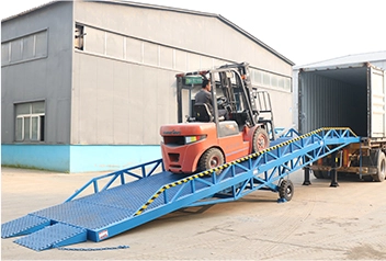 mobile loading ramp